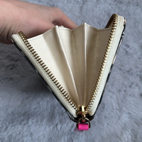 Kate Spade Daycation Neda Leopard wallet - Picture 4 of 12